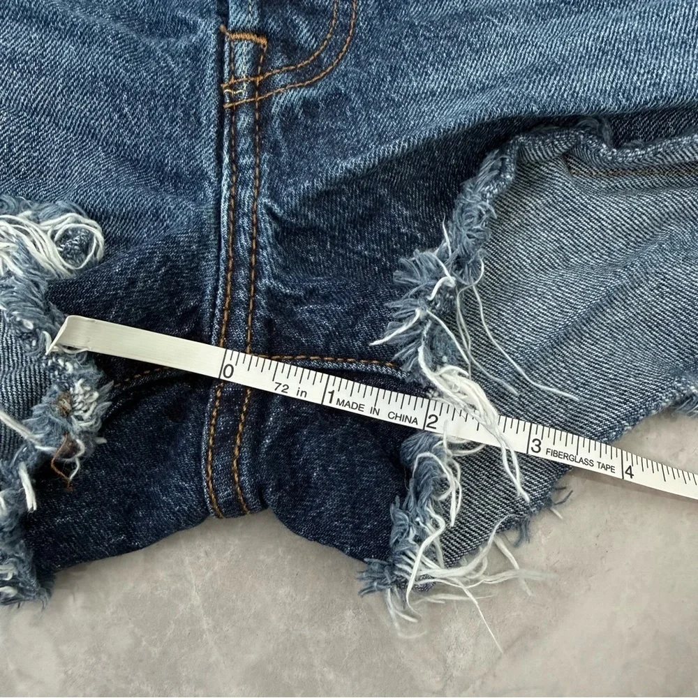 Women’s Levi’s Distressed Dark Wash Denim Jean Shorts Button Fly Raw Hem Size 27